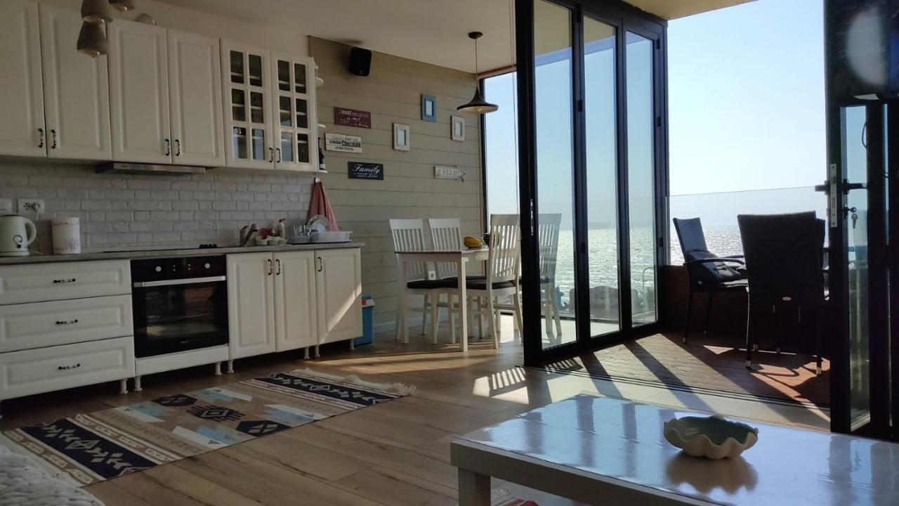 Luxury Beach Apartment In Qerret Голем Экстерьер фото