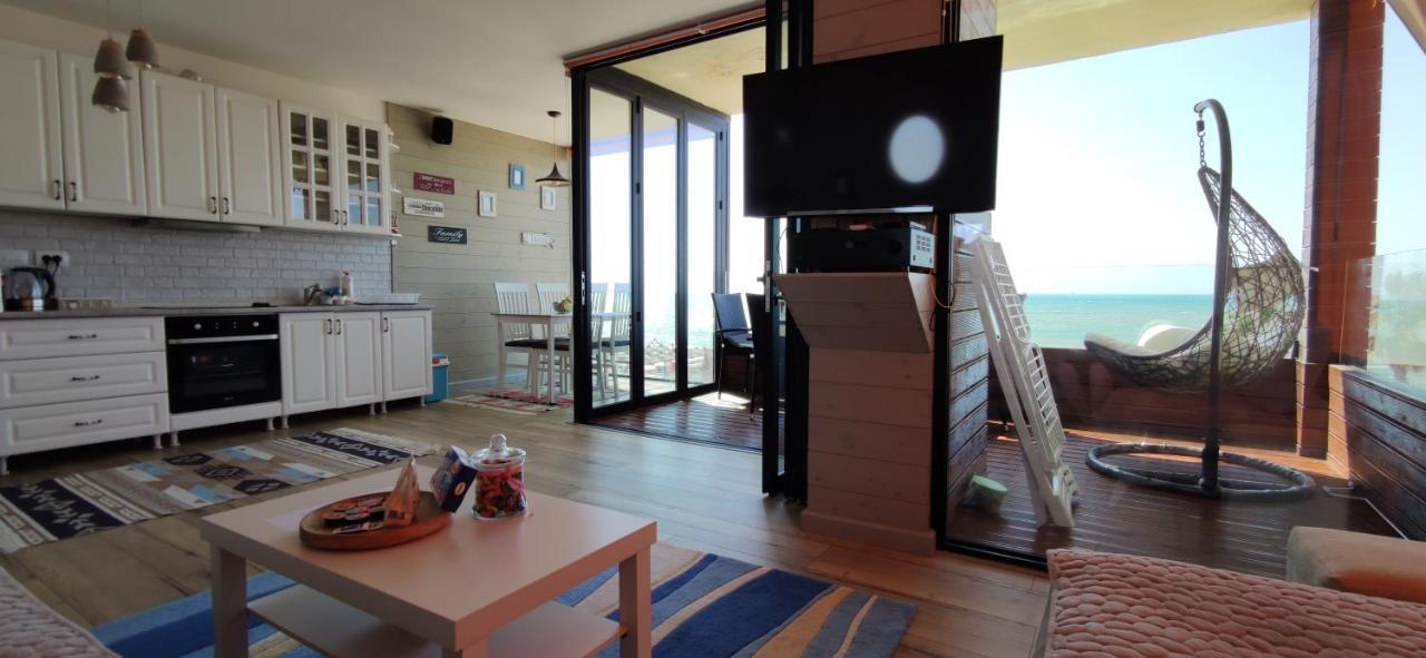 Luxury Beach Apartment In Qerret Голем Экстерьер фото